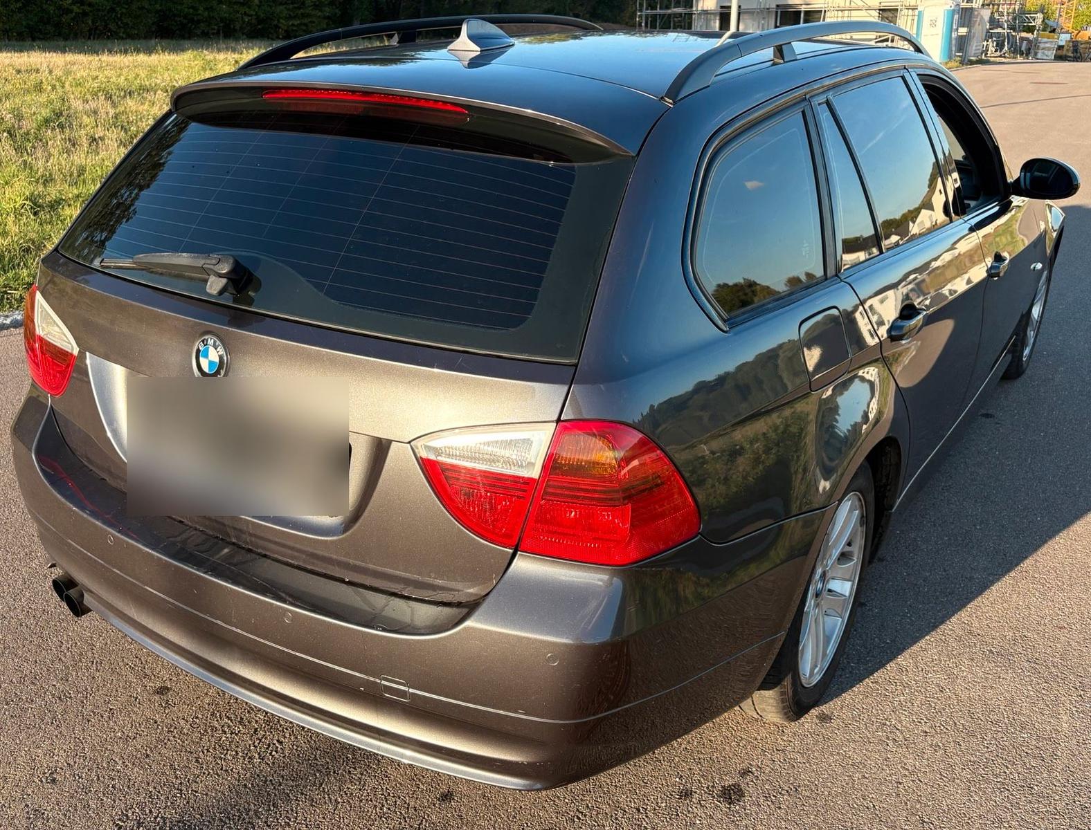 BMW 325 2007 — photo 7