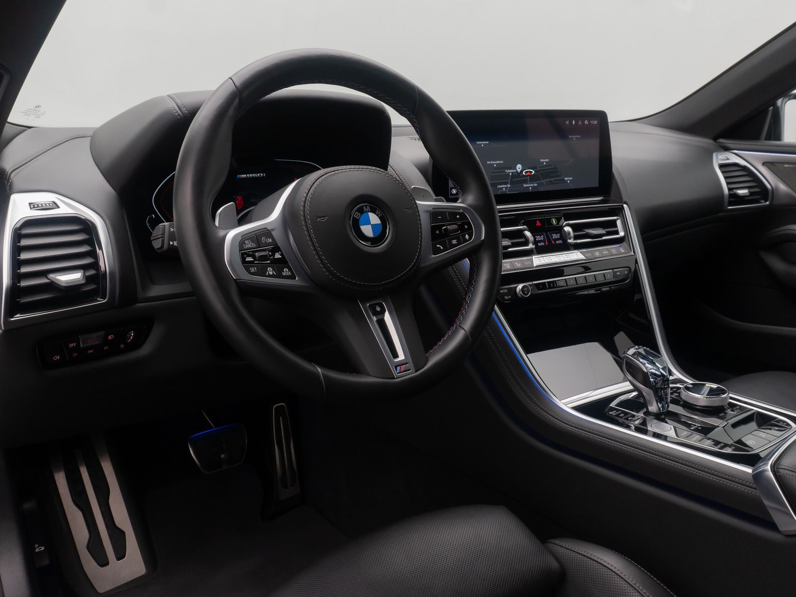 Fahrzeugabbildung BMW M850i xD Cabrio Individual SoftCl 360° Laser 20"
