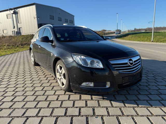 Opel Insignia 2,0CDTI OPC LINE/XENON/NAVO/PANO/LEDER