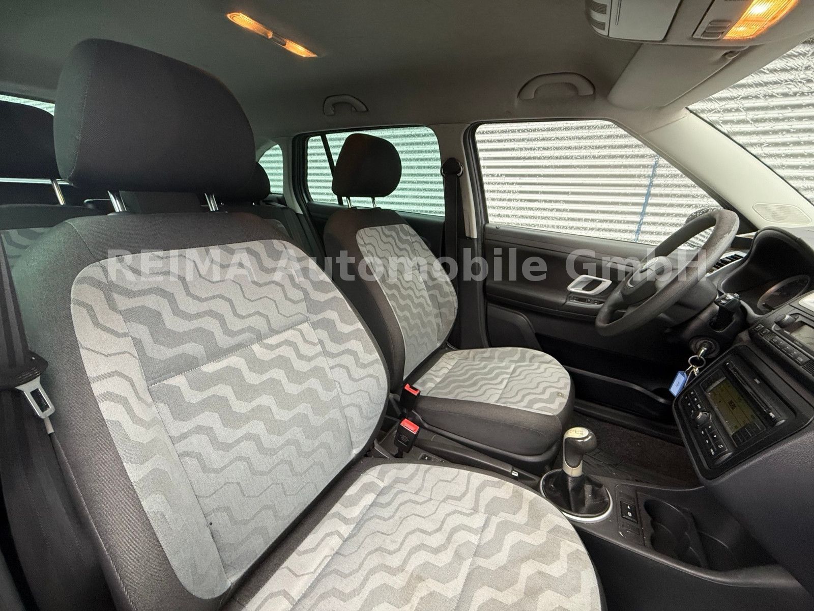 Fahrzeugabbildung SKODA Fabia Kombi, Klimaautomatik, TÜV bis 07.2027