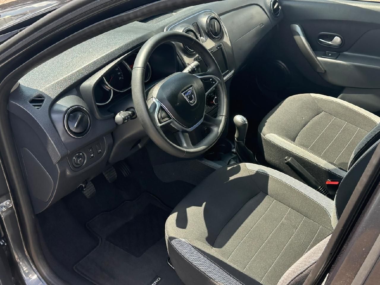 Fahrzeugabbildung Dacia Sandero Stepway Prestige