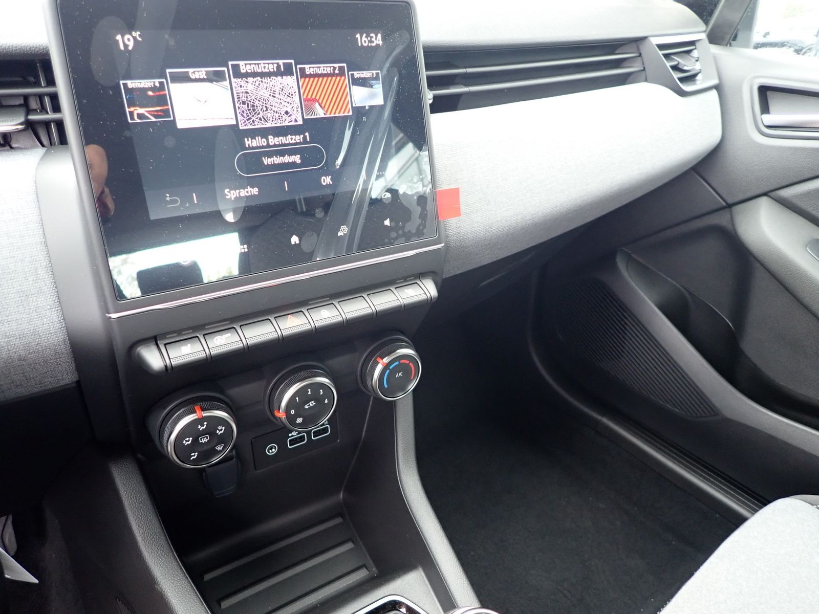 Fahrzeugabbildung Renault Clio Evolution SCe 65/GJR/EPH/AC/SH