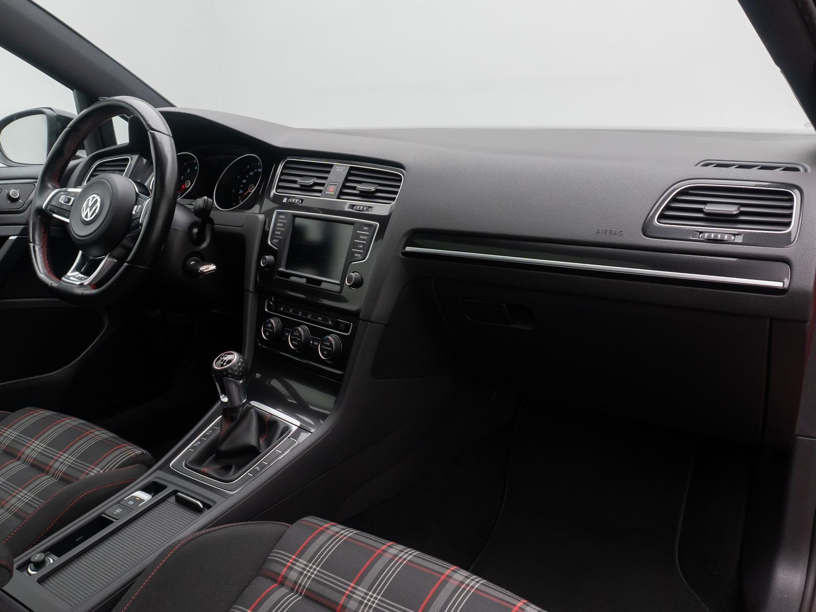 Fahrzeugabbildung Volkswagen Golf GTI Perform Sound PDC Navi Notbrems BiXenon