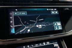 AUDI Q8 50 TDI S line | S-Sportsitze | Pano | B&O AUDI Q8 50 TDI S line | S-Sportsitze | Pano | B&O