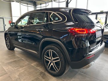 Mercedes-Benz GLA 220 d 4Matic *LED*AHK*Keyless*