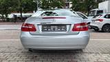 Mercedes-Benz E 220 E Coupe E 220 CDI BlueEfficiency - Mercedes-Benz E 220 mit Diesel-Antrieb: mit Navigationssystem, Coupe