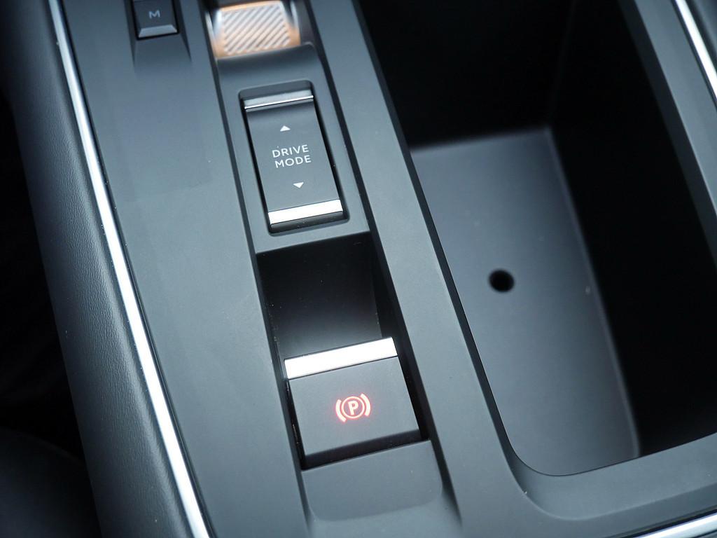 Citroën C5 Aircross Hybrid 145 Max SHZ KAMERA NAVI LED