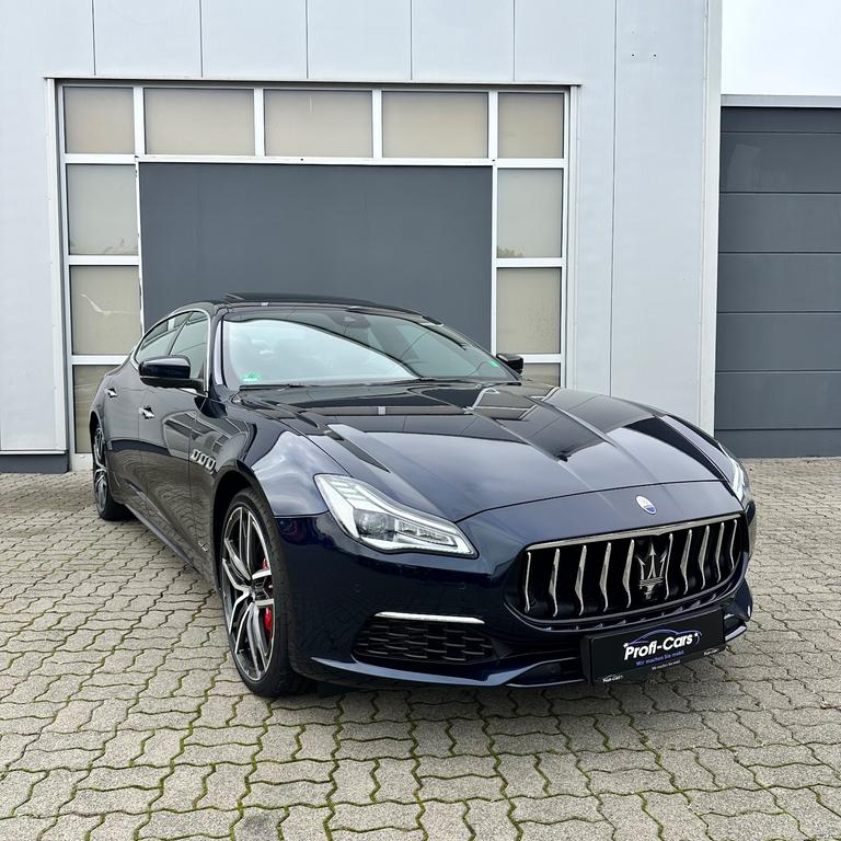 Maserati Quattroporte