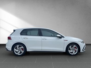 Volkswagen Golf VIII 2.0 TSI DSG GTI LED-PLUS CAM SHZ PDC