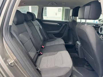 Volkswagen Passat Variant - 9