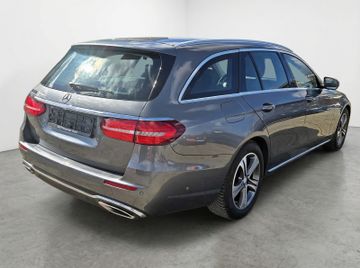 Mercedes E 200 - 6