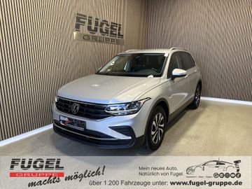 Volkswagen Tiguan - 1