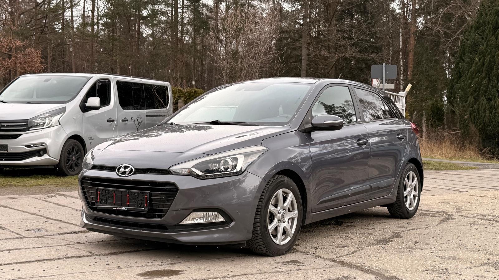 Hyundai i20 blue Passion*SCHECKHEFT*PDC H*8FACHALU*SHZG