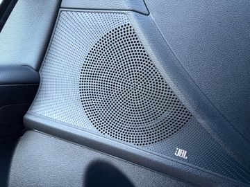 Kia XCeed 1.6T GT-Line 180 DCT7 Glasdach Navi Kamera