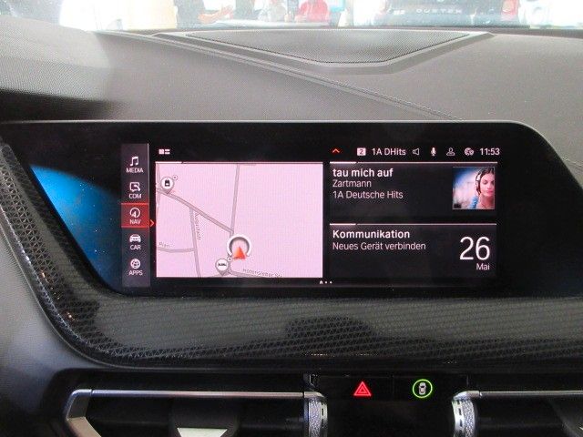 Fahrzeugabbildung BMW 118 i SportLine LED/NAVI/SHZ/PDC/AHK/STANDHZ/17"