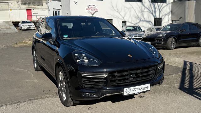 Porsche Cayenne Turbo LED/Panorama/AHK/Kamera