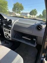 Dacia Logan 1.4MPI Lauréate TÜV 08/2026 VOLLAUSSTATUNG - Dacia Logan: Mpi