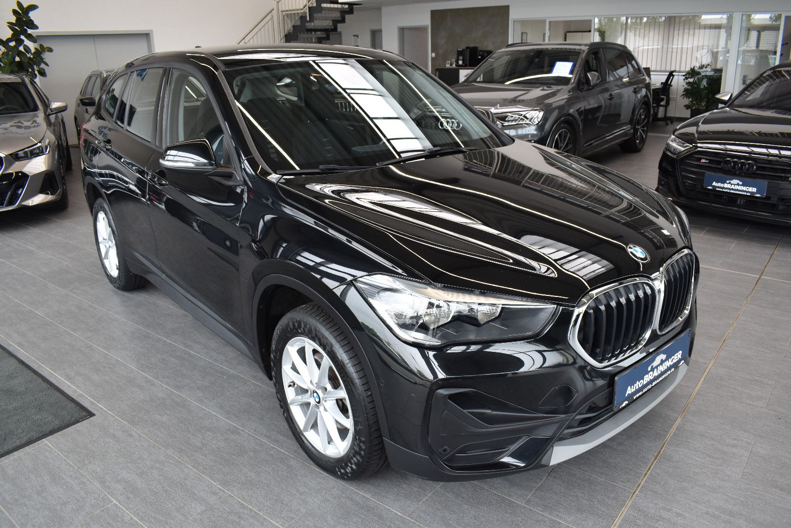 BMW X1 sDrive18d Automatik Navi3D~DAB~PDC~Sportsitze foto 5