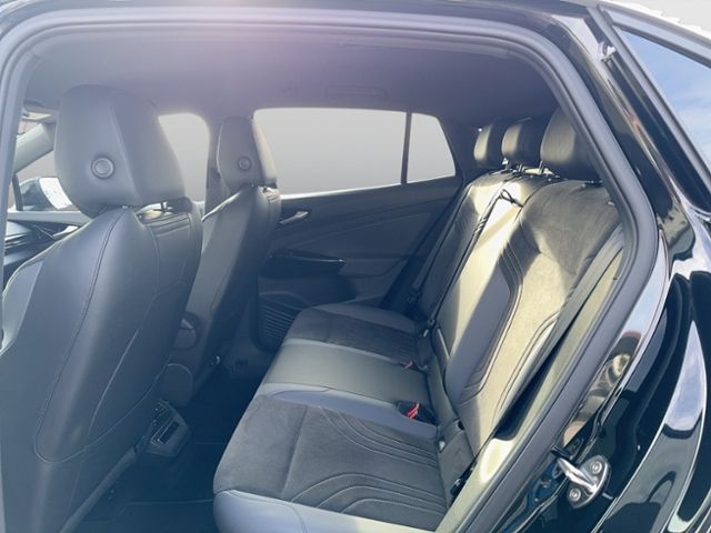 ID.5 PRO PERFORMANCE AHK AREA VIEW MATRIX WÄRMEP