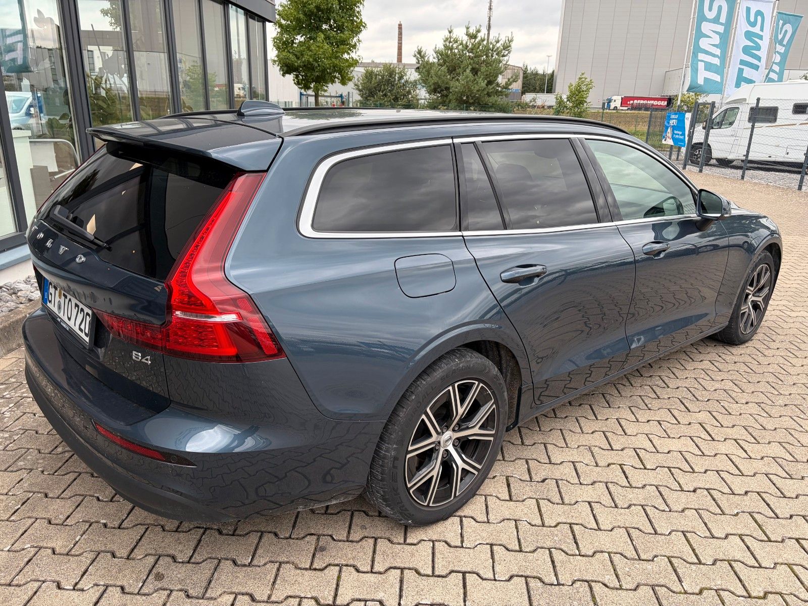 Fahrzeugabbildung Volvo V60 Kombi Core