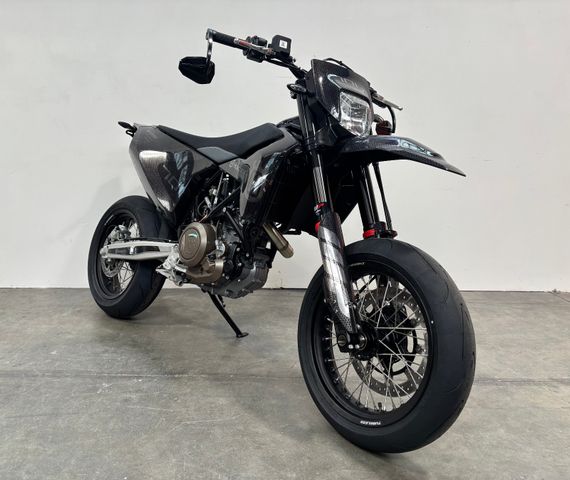 Husqvarna 701 Supermoto Sondermodell