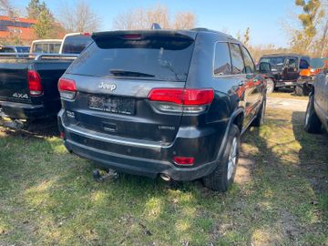 Jeep Grand Cherokee - 11