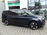 Volkswagen T7 Multivan 2.0 TSI Lang LÜ PAN/LED/ACC/E-TÜREN/ - VW T7 Multivan Gebrauchtwagen in Berlin
