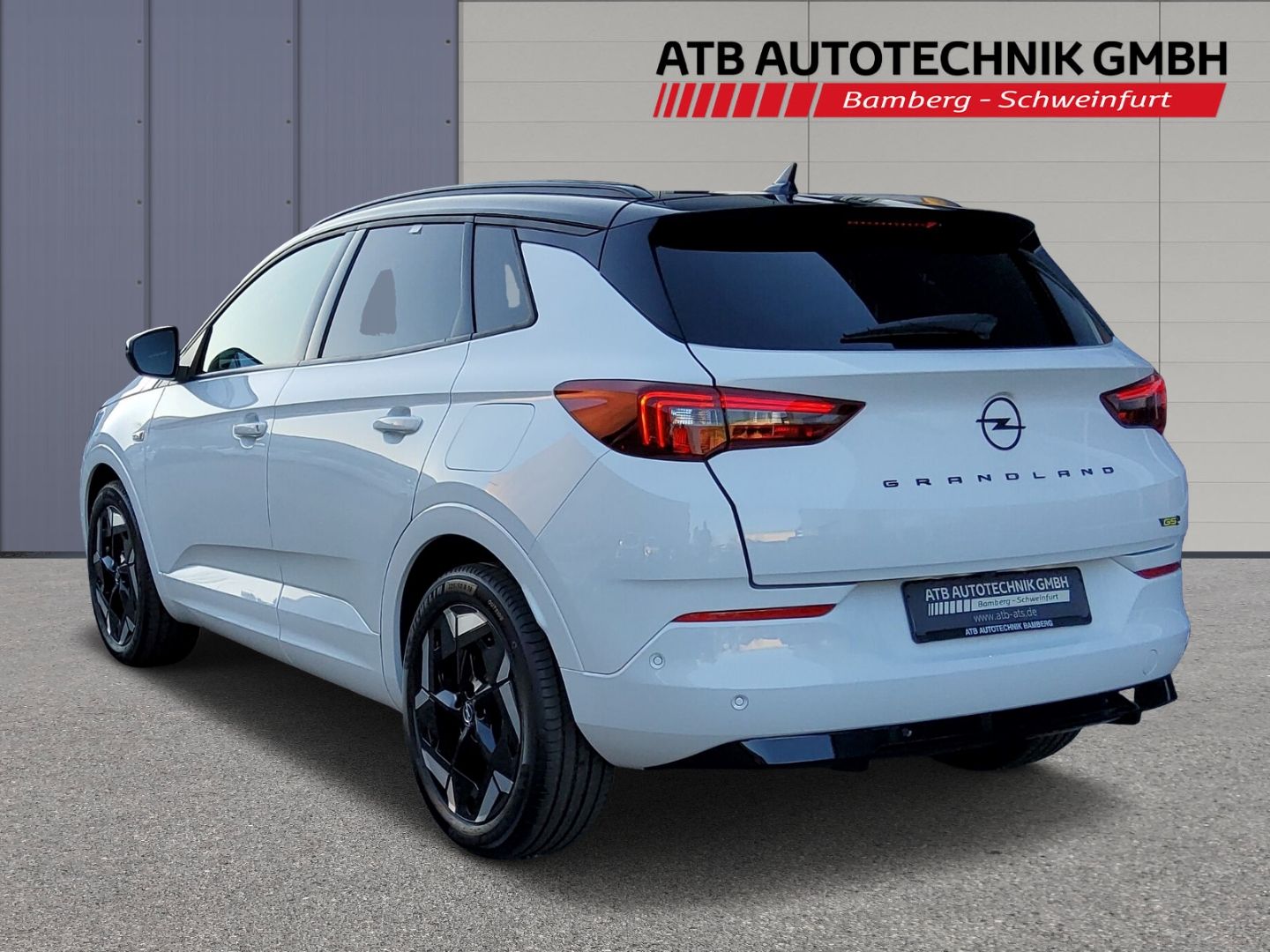 Fahrzeugabbildung Opel Grandland GSe Plug-in Hybrid Allrad AD Navi digi