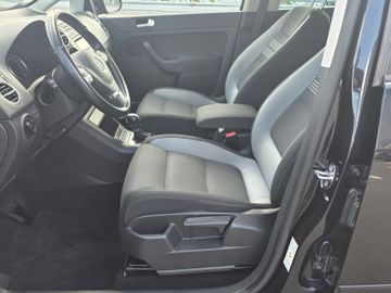 Volkswagen Golf - 11