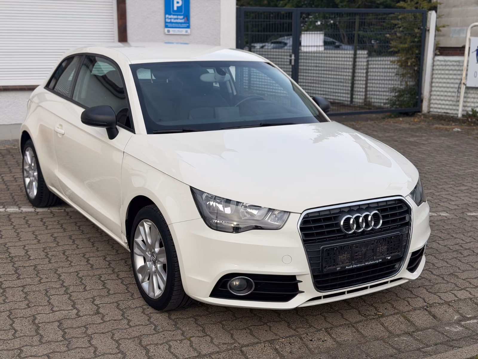 Audi A1 ambition KLIMA/LEDER/NAVI/PDC