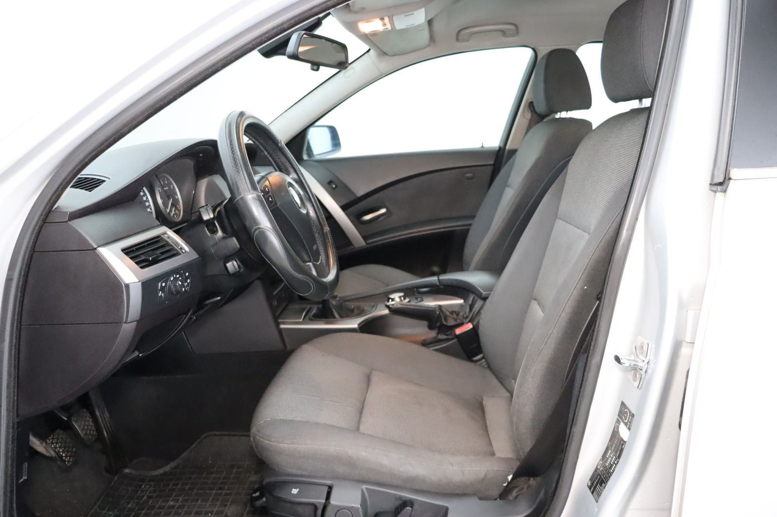 Fahrzeugabbildung BMW 520 i * Sitzhzg. * Tempomat