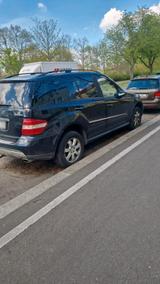 Mercedes-Benz ml 320 CDI top Zustand - Mercedes-Benz ML 320 in Berlin