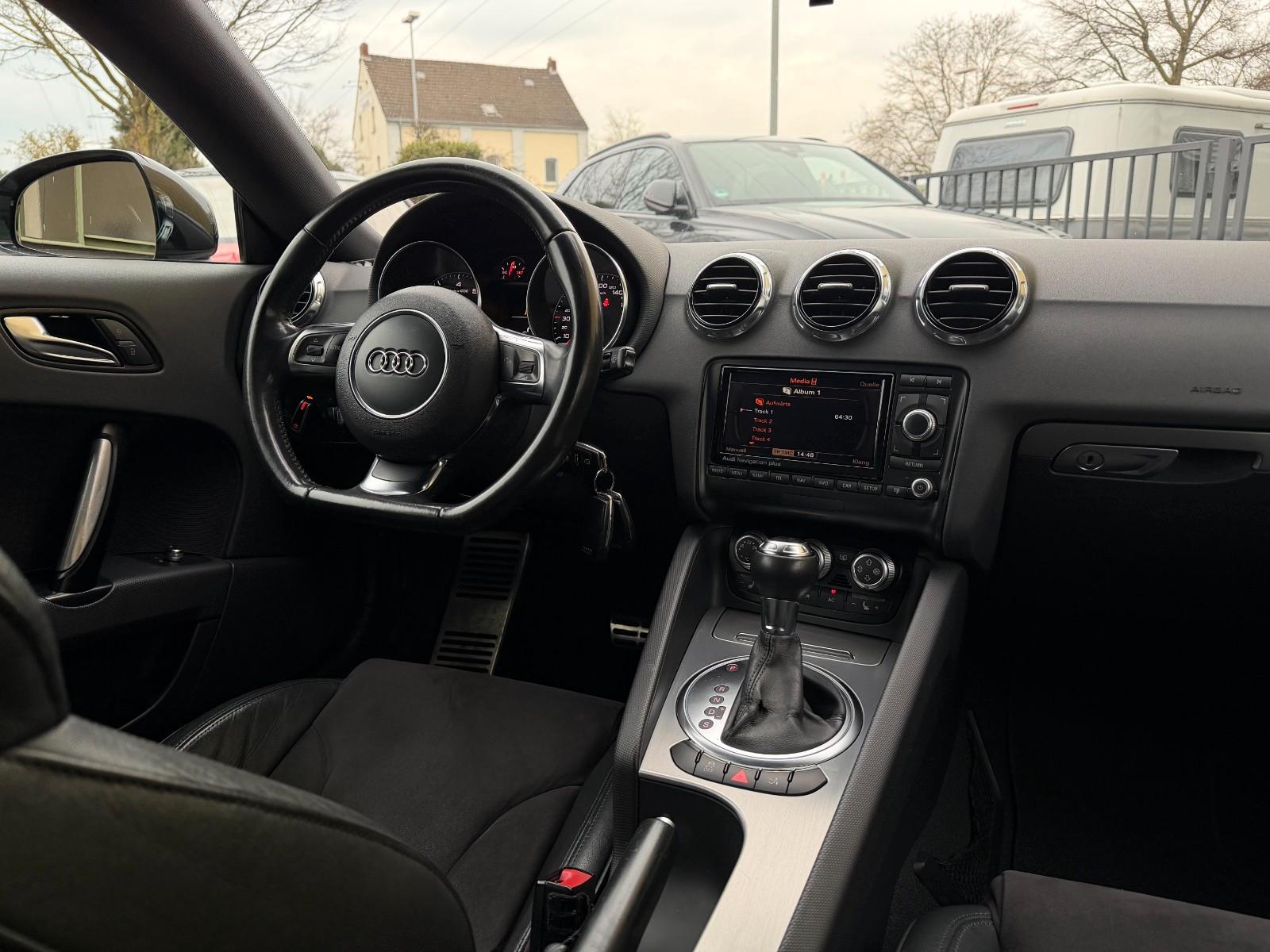 Audi TT 1.8 TFSI Coupe S-Line BH Klima SHZ PDC
