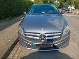 Mercedes-Benz Mercedes A200 CDI AMG Line | Top-Ausstattung - Mercedes-Benz A 200 in Düsseldorf