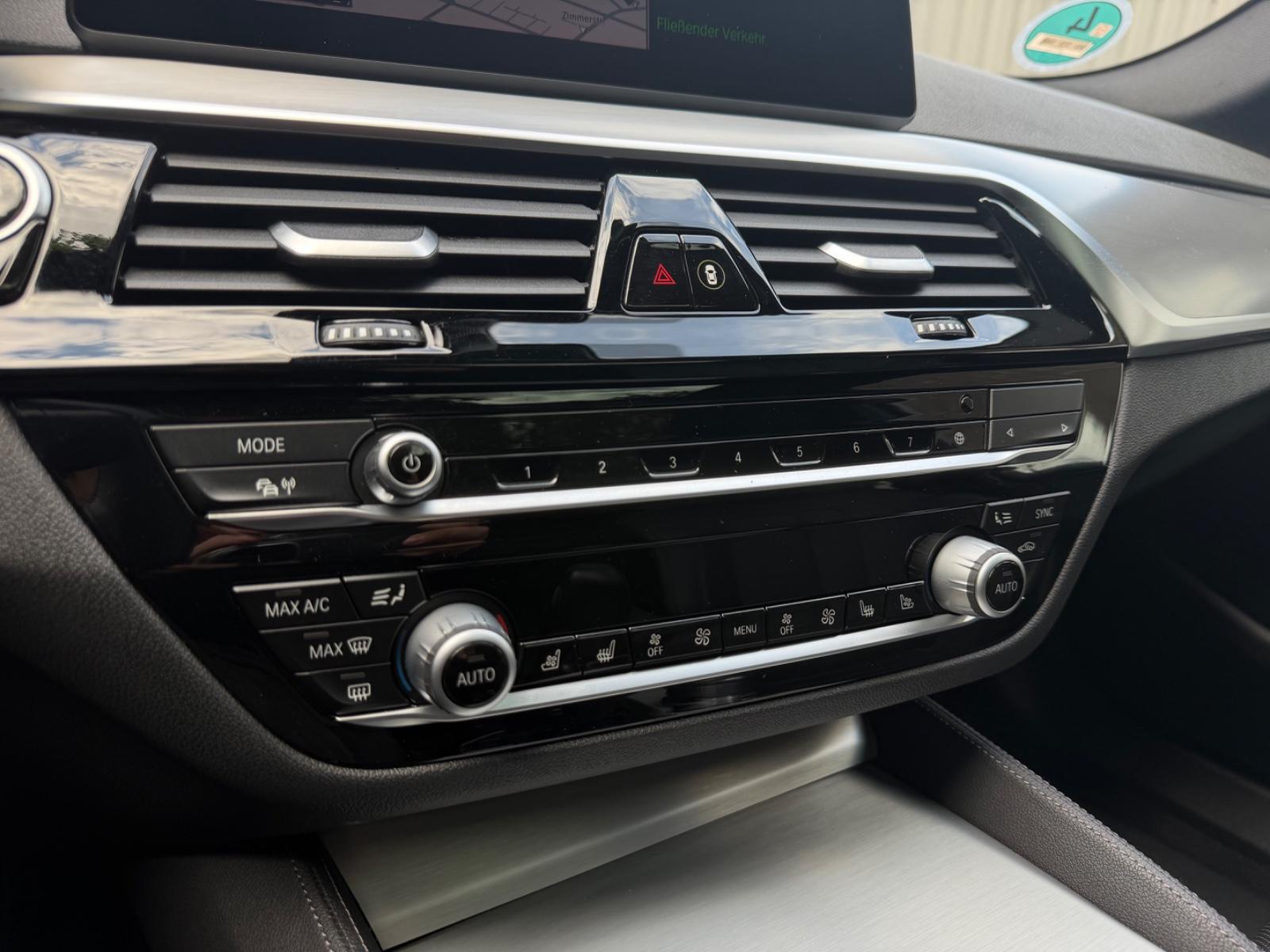BMW 530d  Touring   M-Sport Performance  1-Hand