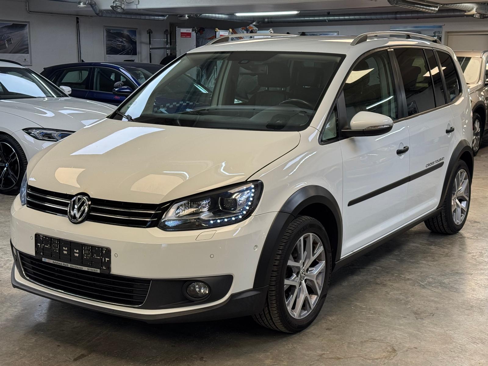 Volkswagen Touran Cross,LEDER,XEN,NAVI,AK,KAMERA,TOP, 8xALU