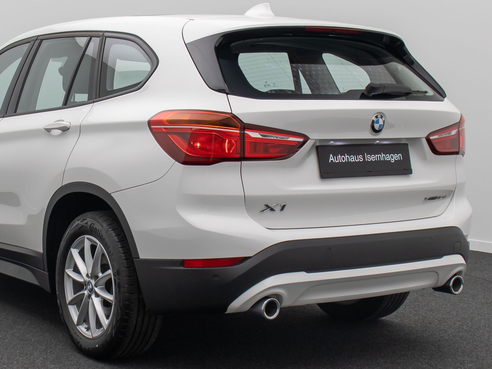 Fahrzeugabbildung BMW X1 xD18d Navi DAB Lordos GeschwindigReg Panorama