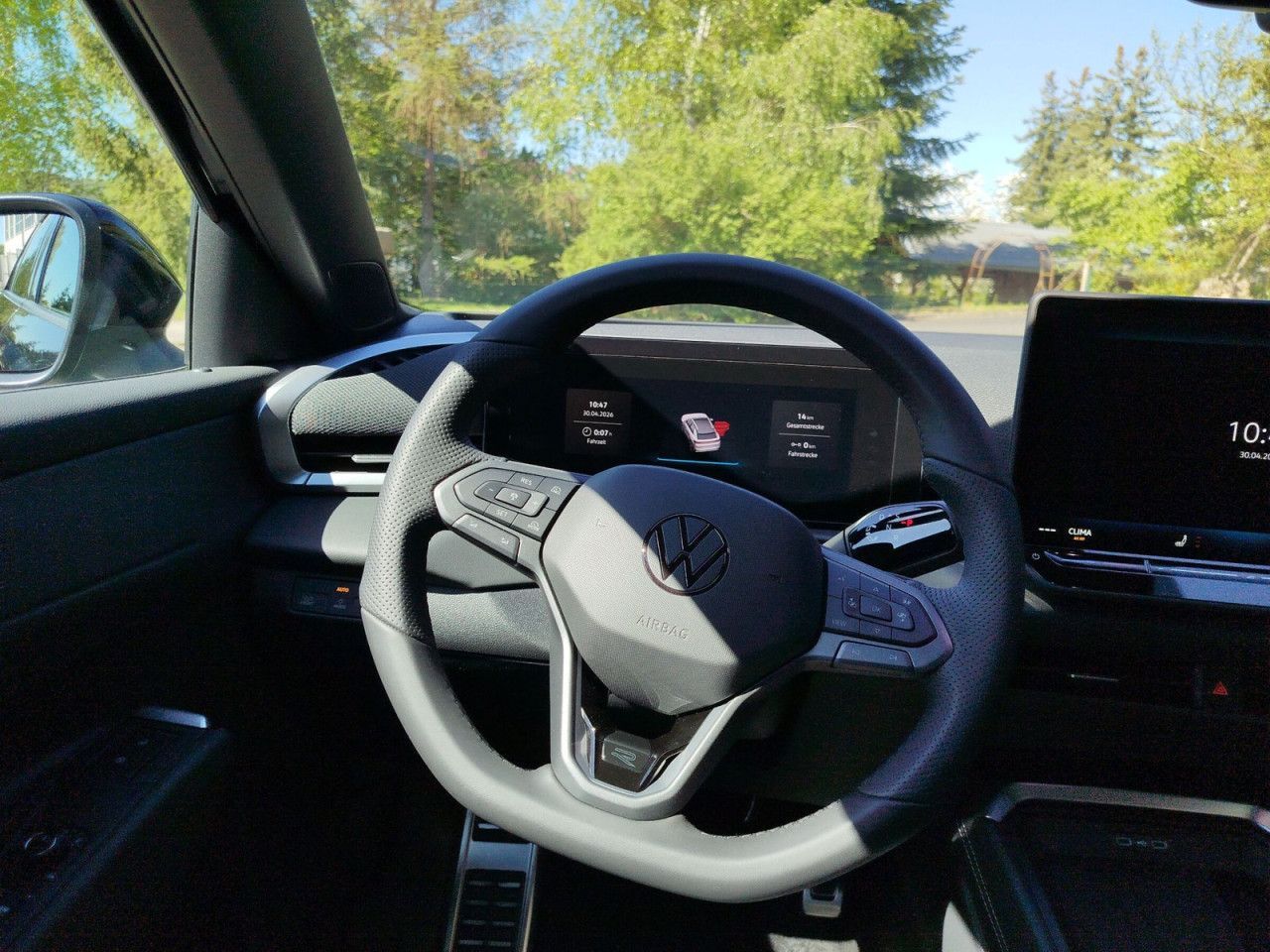 Fahrzeugabbildung Volkswagen T-ROC R-Line NF 1.5 B 110eTSID7F