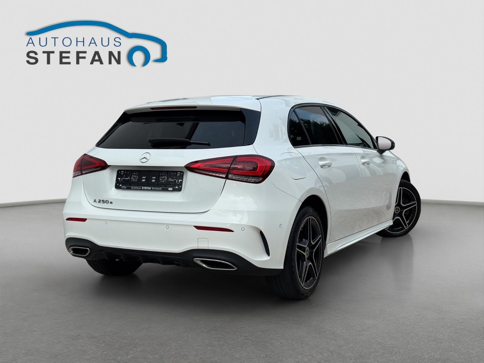 Mercedes-Benz A 250 e 8G-DCT AMG Line Night|LED|Panorama|Leder