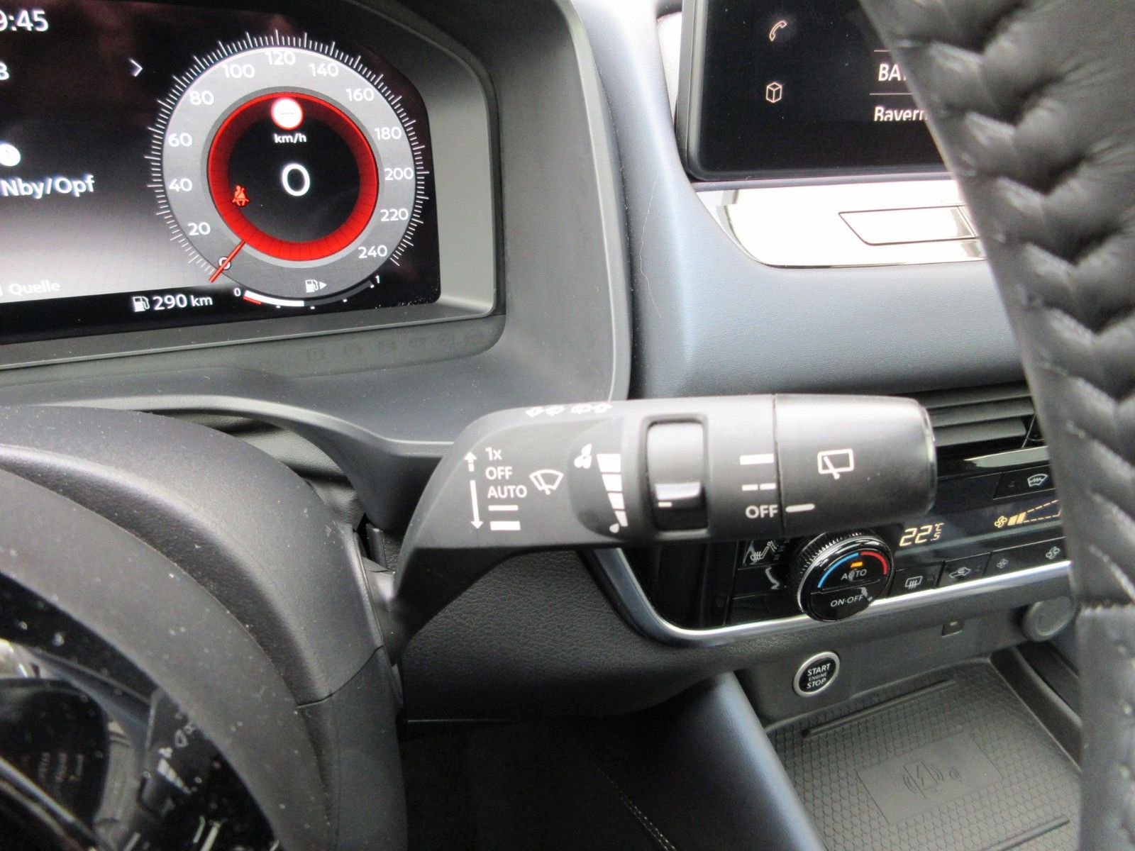 Fahrzeugabbildung Nissan Qashqai 1.3 Xtronic Automatik | Tekna+