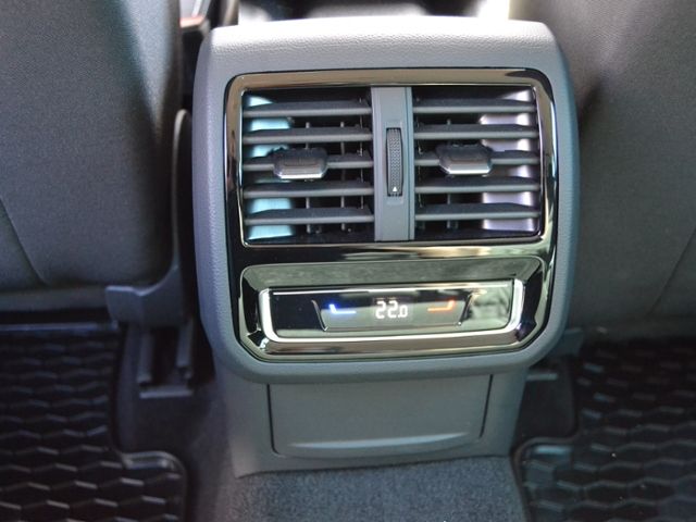Passat Variant 2.0 TDI DSG Business AHK/IQ.DRIVE