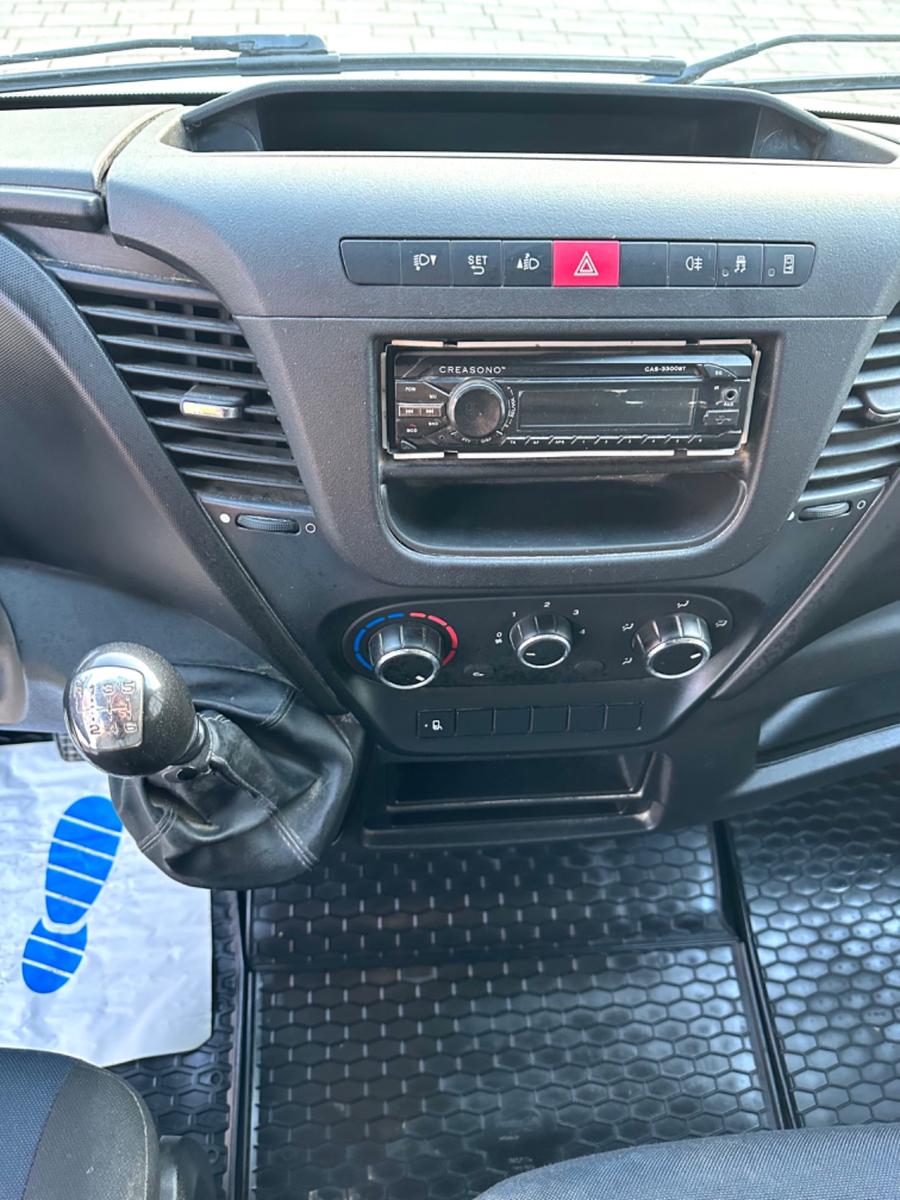 Iveco Daily Dreiseitenkipper Doppelkabine 7 Sitz
