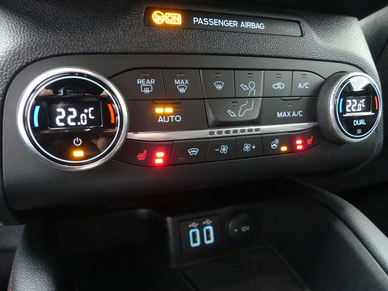 Fahrzeugabbildung Ford Kuga Plug-In Hybrid ST-Line X