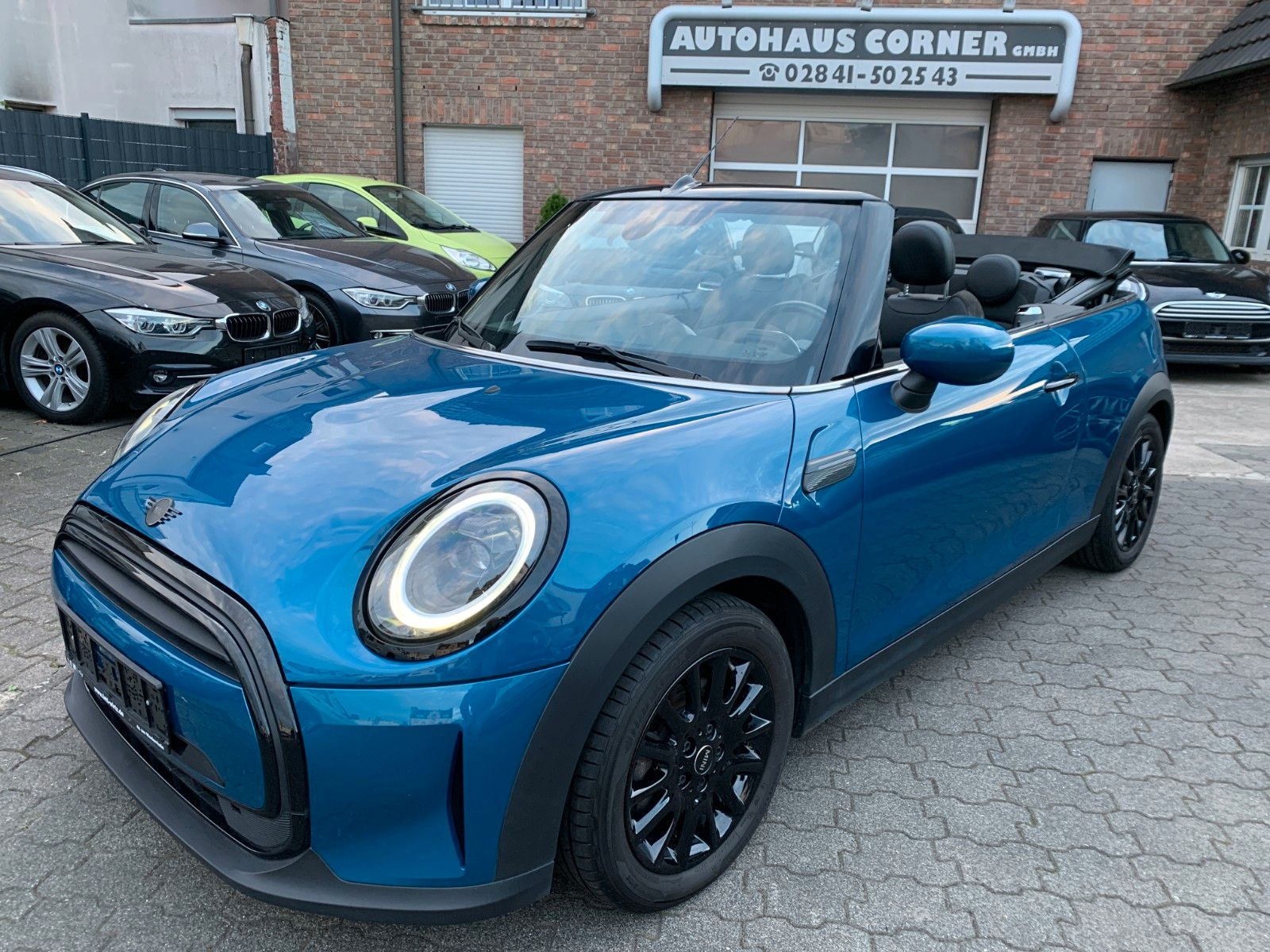 MINI COOPER Cabrio Automatik Color-Line Classic Trim