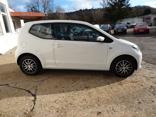 Fahrzeugabbildung Volkswagen up! move up!/Klima/Navi/69.500km/