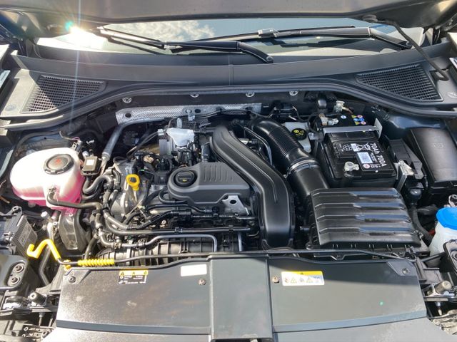 T-Roc 1.5 TSI R-Line DSG AHZV LED PDC Rückfahrka