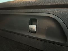 MERCEDES-BENZ GLC 220 d 4Matic / 1.HAND/  109.tKM / GARANTIE /