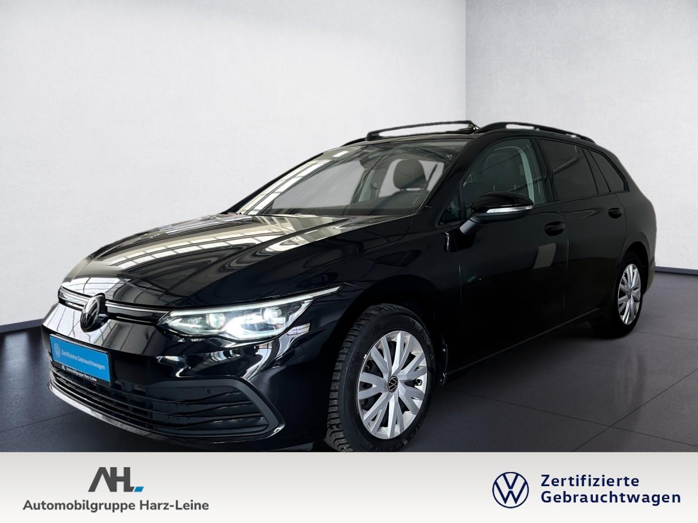 Volkswagen Golf VIII Variant LIFE TDI DSG+ALU 16+AHK+PANO+R