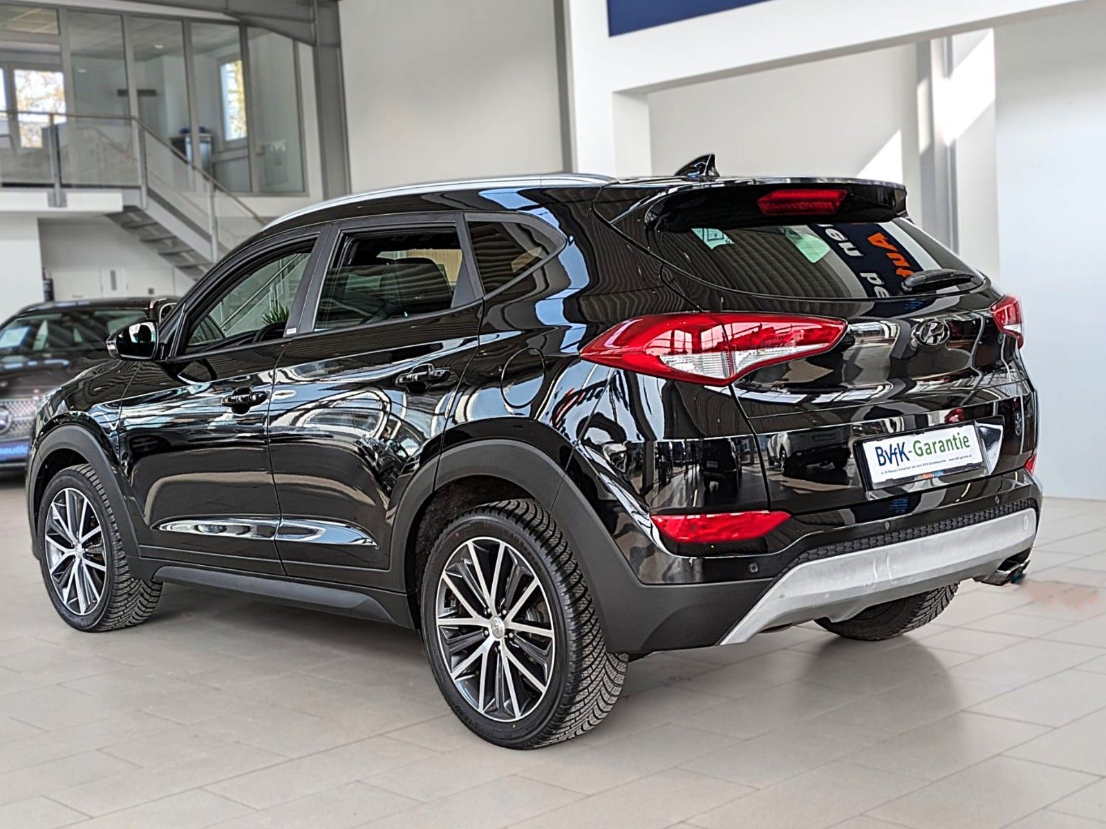 Fahrzeugabbildung Hyundai TUCSON 1.6i DTC PASSION SITZHZ ANDROID NAVI CAM