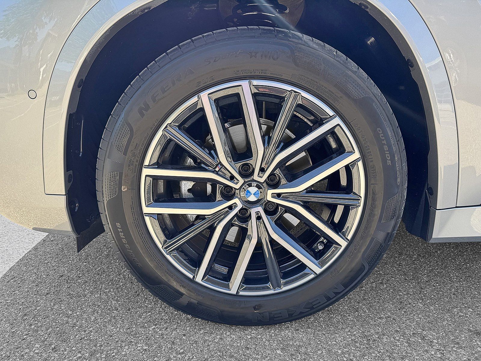 BMW X1 sDrive18i M Sportpaket DAB LED Pano.Dach Shz imagem 3